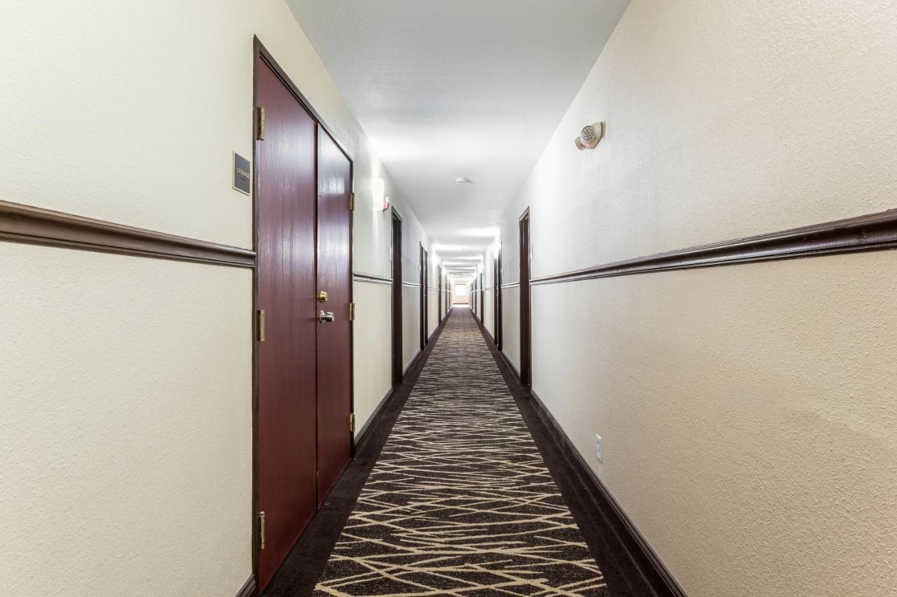 Red Roof Inn Драй Ридж Екстериор снимка