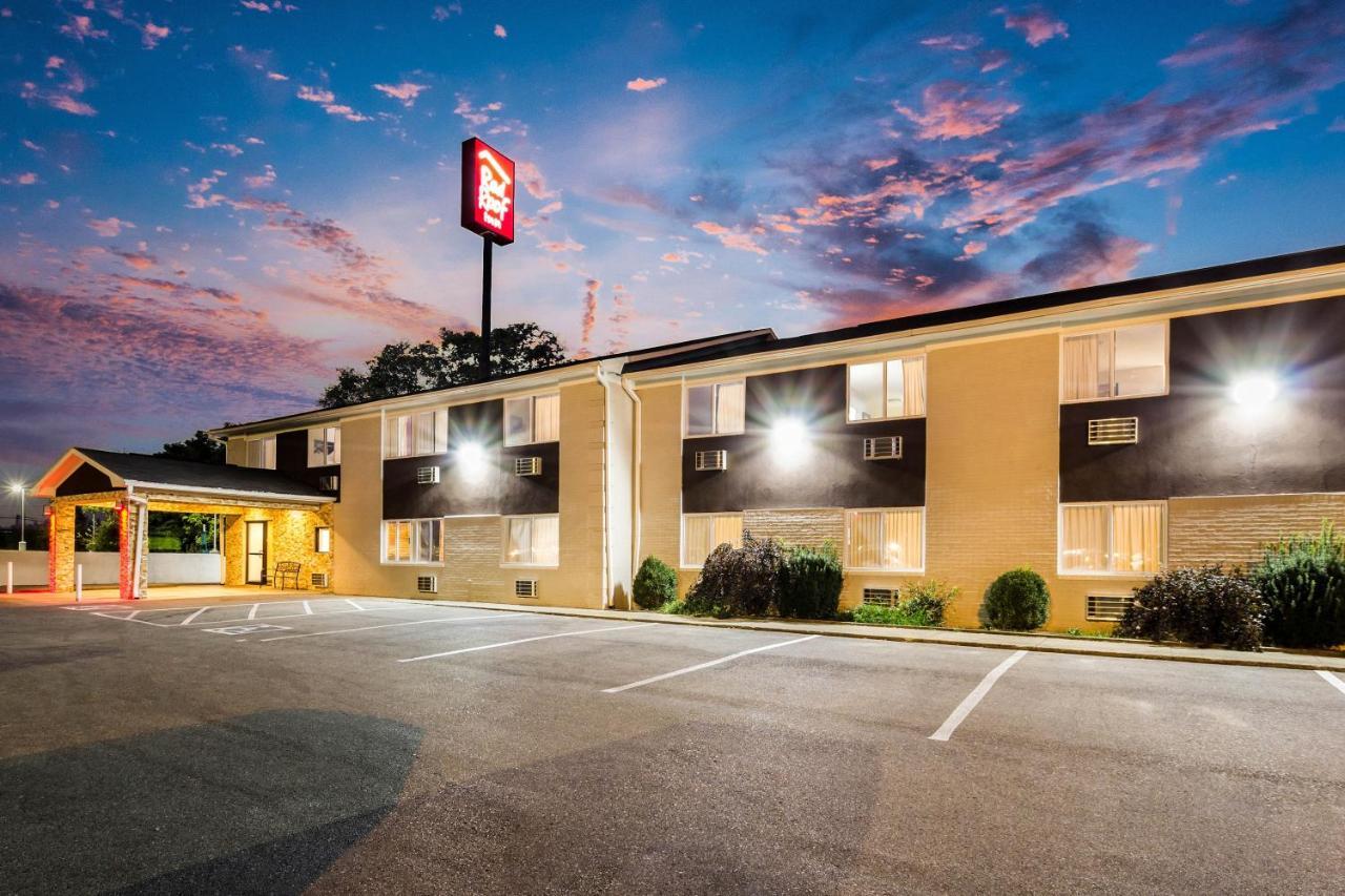 Red Roof Inn Драй Ридж Екстериор снимка